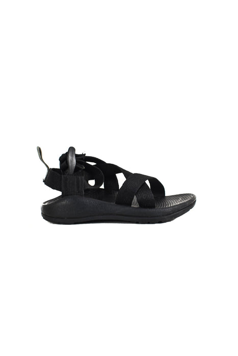 A Black Sandals from Chaco in size 4T for neutral. (Back View)