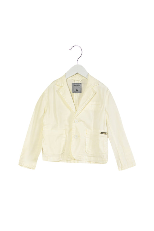 A White Blazers from Fun & Fun in size 4T for boy. (Front View)