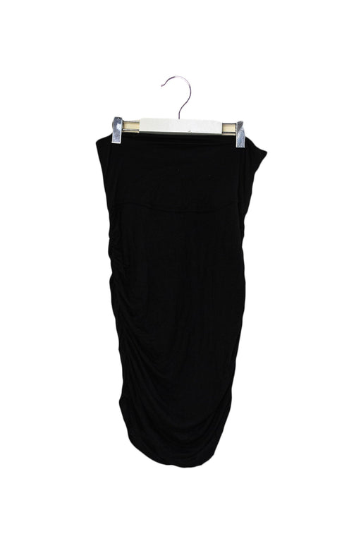 A Black Sleeveless Tops from Soon in size XS for maternity. (Front View)