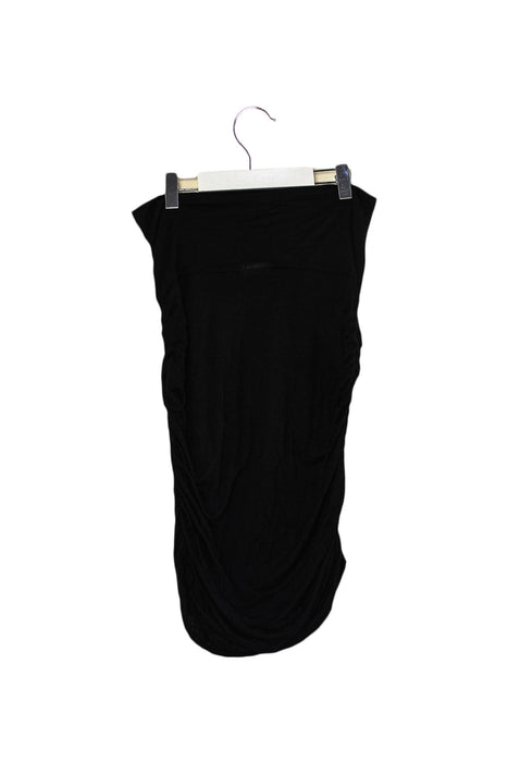 A Black Sleeveless Tops from Soon in size XS for maternity. (Back View)