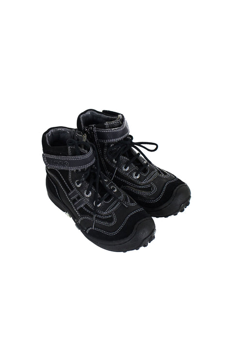 A Black Boots & Booties from Mod8 in size 5T for boy. (Front View)