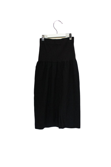 A Black Short Skirts from Ingrid & Isabel in size XS for maternity. (Back View)