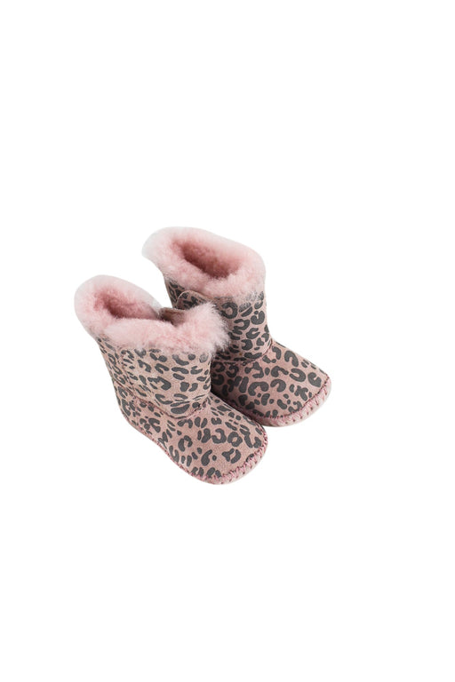 A Pink Boots & Booties from UGG in size 0-3M for girl. (Front View)