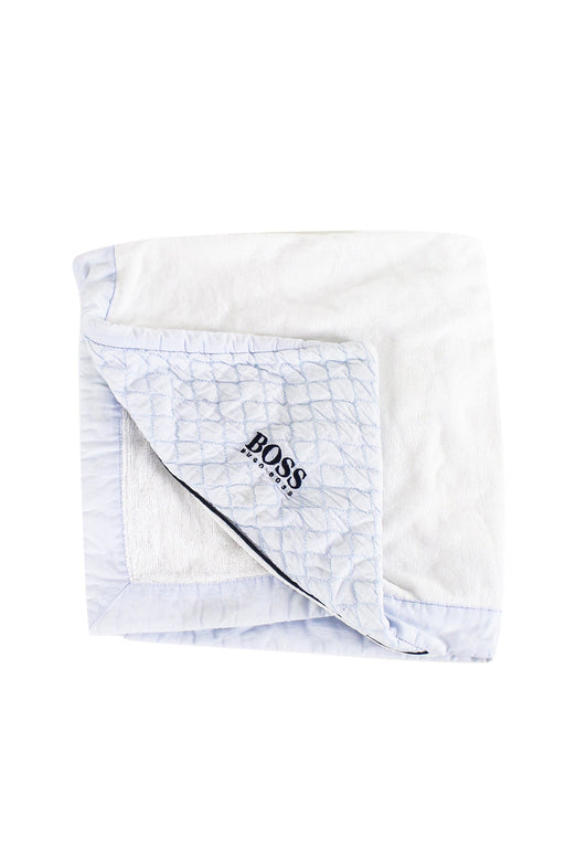 A White Blankets from Boss in size O/S for neutral. (Front View)