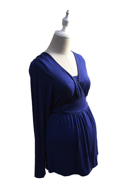 A Blue Long Sleeve Tops from Mothers en Vogue in size M for maternity. (Front View)