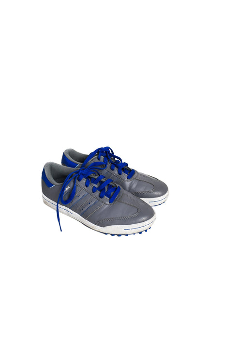 A Grey Sneakers from Adidas in size 7Y for boy. (Front View)