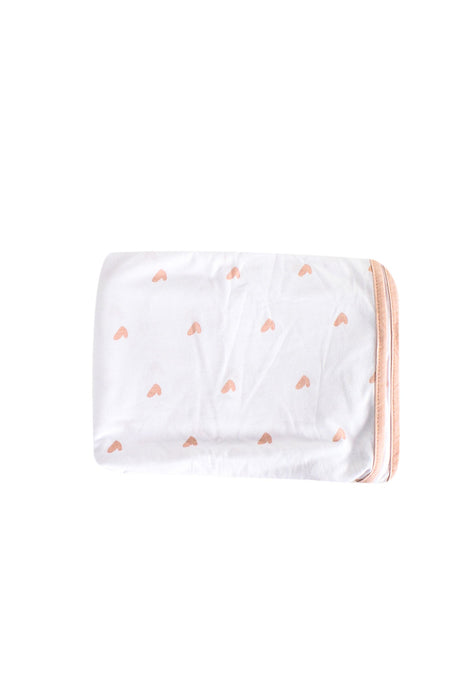 A White Blankets from L'il Fraser Collection in size 0-3M for girl. (Front View)