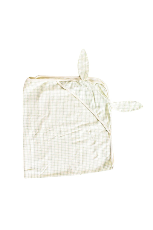A White Blankets from Oeuf in size O/S for neutral. (Front View)