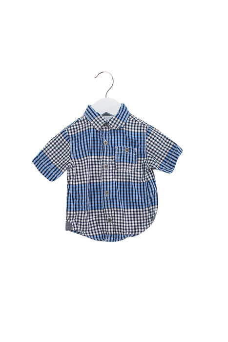 A Multicolour Shirts from Calvin Klein in size 12-18M for boy. (Front View)