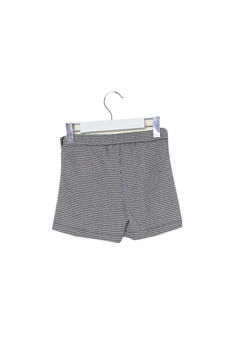 A White Skorts from Nanan in size 3T for girl. (Back View)