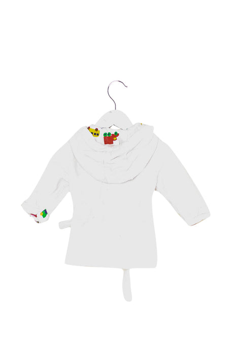 A White Bathrobes from Marimekko in size O/S for neutral. (Back View)