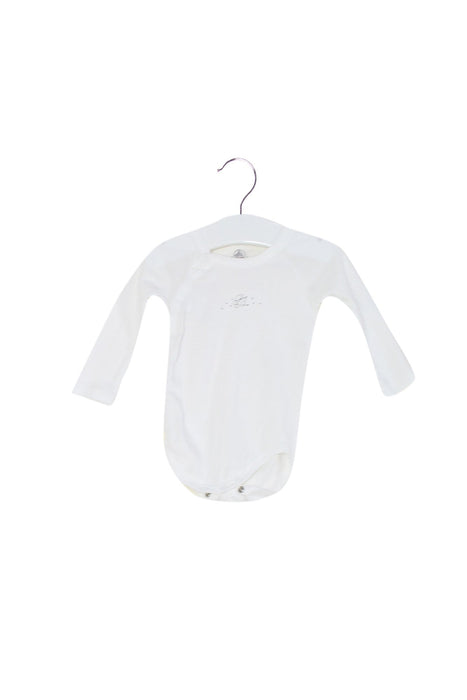 A White Long Sleeve Bodysuits from Petit Bateau in size 3-6M for neutral. (Front View)
