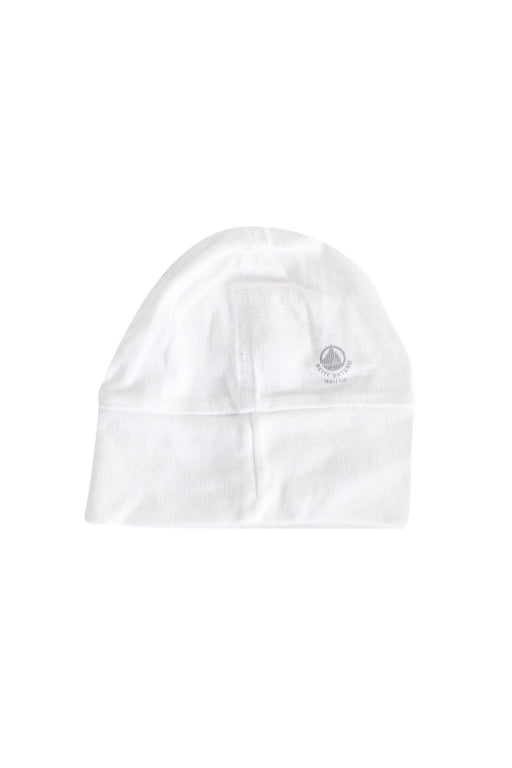 A White Beanies from Petit Bateau in size 0-3M for neutral. (Front View)