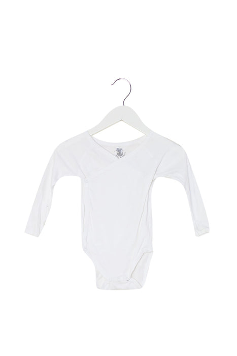 A White Long Sleeve Bodysuits from Petit Bateau in size 6-12M for neutral. (Front View)
