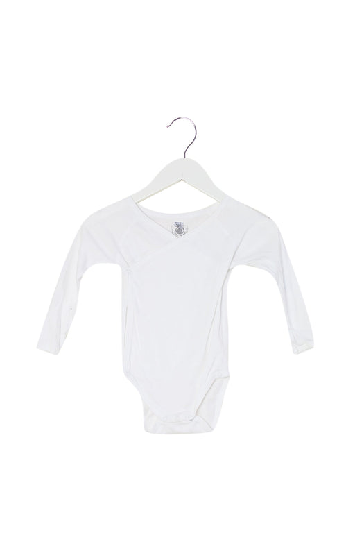 A White Long Sleeve Bodysuits from Petit Bateau in size 6-12M for neutral. (Front View)