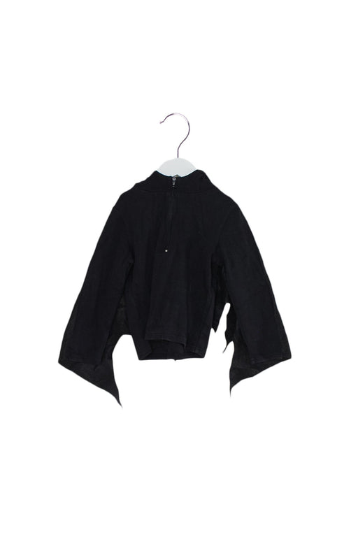 A Black Long Sleeve Tops from Siaomimi in size 3T for neutral. (Front View)