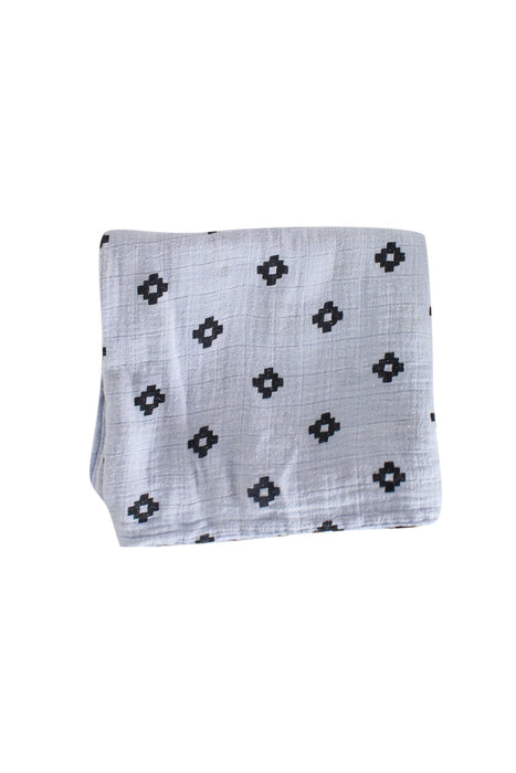 A Blue Blankets from Aden & Anais in size O/S for neutral. (Front View)