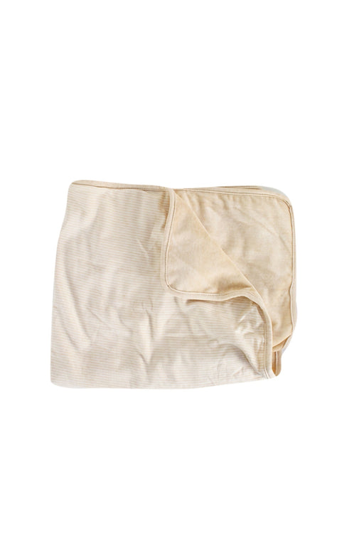 A Beige Blankets from Natures Purest in size O/S for neutral. (Front View)