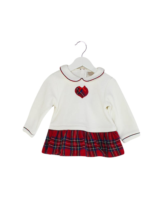 A White Sweatshirts from Chickeeduck in size 6-12M for girl. (Front View)