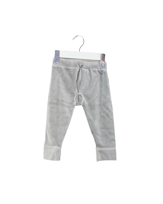 A Grey Sweatpants from Gaia in size 3-6M for girl. (Front View)