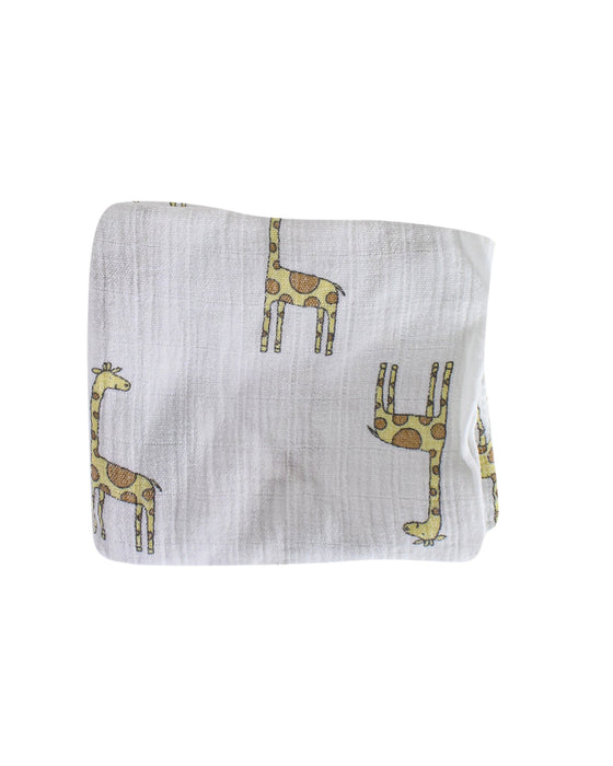 A White Blankets from Aden & Anais in size O/S for neutral. (Front View)