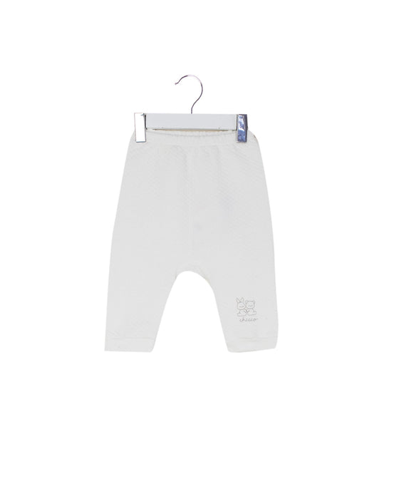 A White Sweatpants from Chicco in size 3-6M for girl. (Front View)