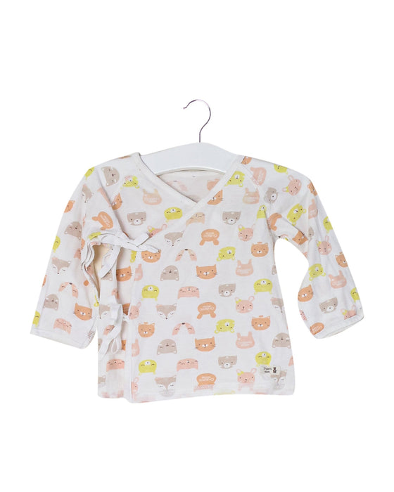 A White Long Sleeve Tops from Organic Mom in size 3-6M for boy. (Front View)