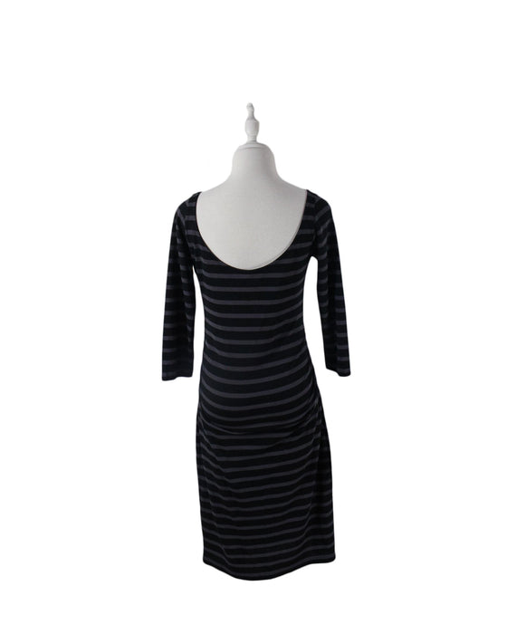 A Black Long Sleeve Dresses from Soon Maternity in size S for maternity. (Back View)