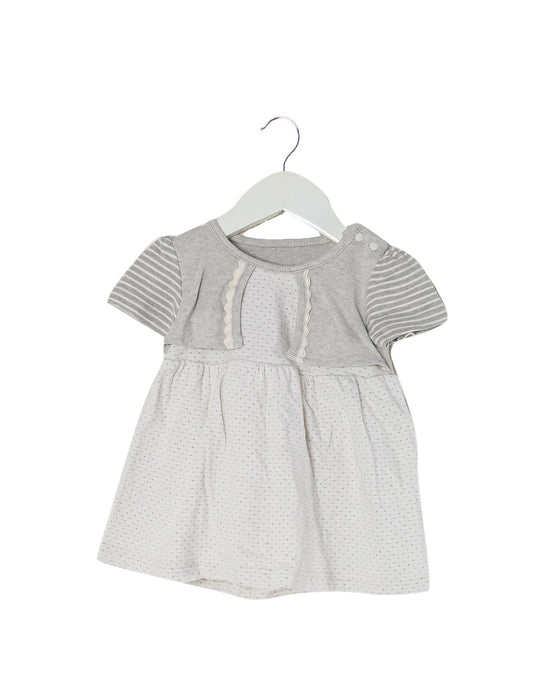 A Grey Short Sleeve Dresses from Natures Purest in size 3-6M for girl. (Front View)