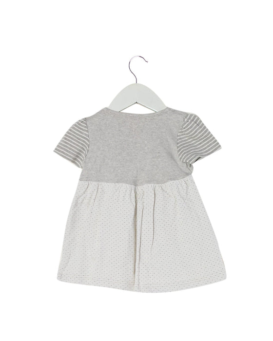 A Grey Short Sleeve Dresses from Natures Purest in size 3-6M for girl. (Back View)
