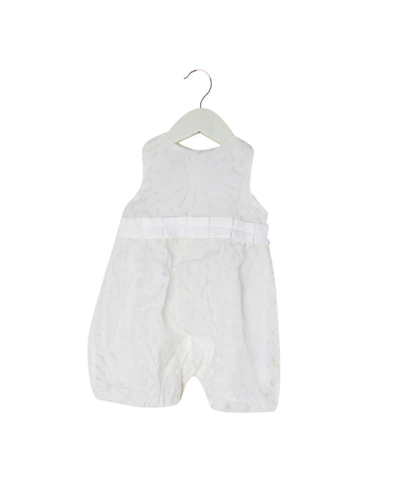 A White Rompers from Chickeeduck in size 6-12M for girl. (Front View)