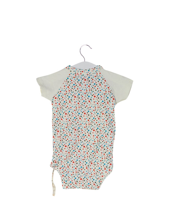 A Ivory Short Sleeve Bodysuits from TinyBitz in size 0-3M for neutral. (Back View)