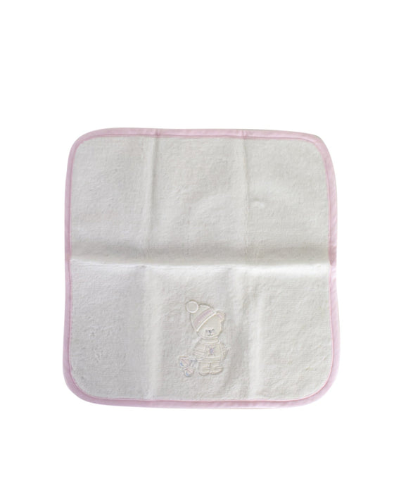A White Towels from Nicholas & Bears in size O/S for girl. (Front View)