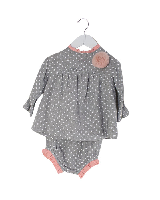 A Grey Shorts Sets from Nanos in size 6-12M for girl. (Front View)