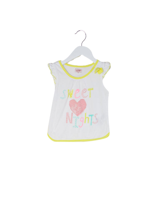A White Short Sleeve Tops from La Compagnie des Petits in size 2T for girl. (Front View)