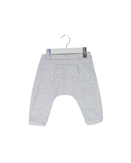 A Grey Sweatpants from Bout'Chou in size 6-12M for neutral. (Front View)