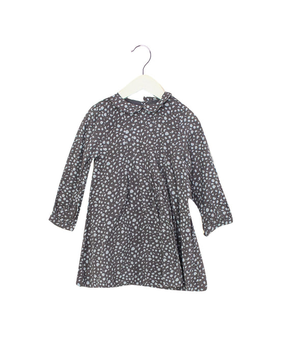 A Grey Long Sleeve Dresses from Knot in size 4T for girl. (Front View)