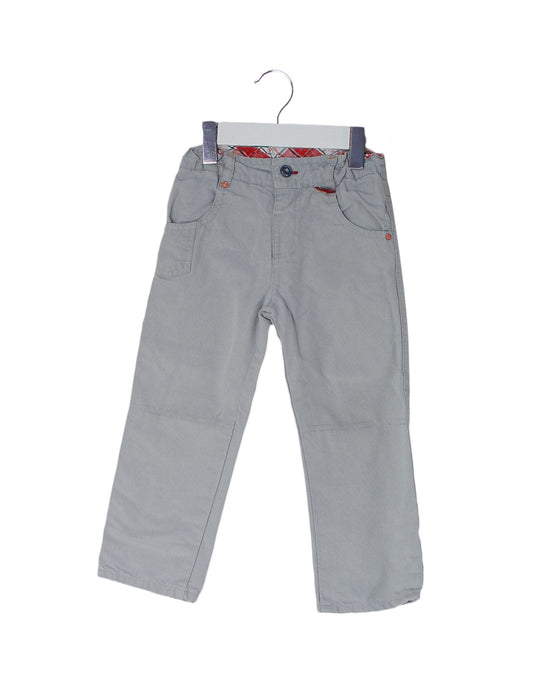 A Grey Casual Pants from Sergent Major in size 2T for girl. (Front View)