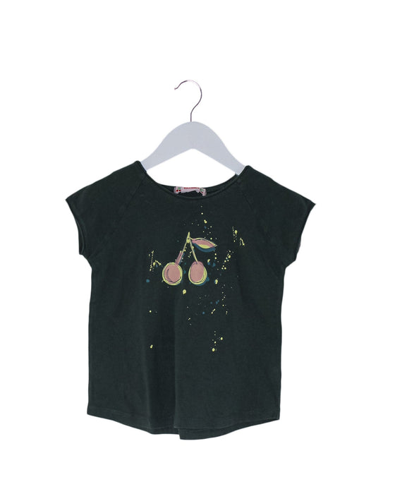 A Green Short Sleeve T Shirts from Bonpoint in size 4T for girl. (Front View)