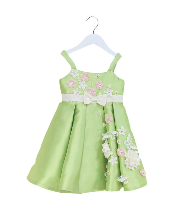 A Green Sleeveless Dresses from Dorian Ho in size 4T for girl. (Front View)