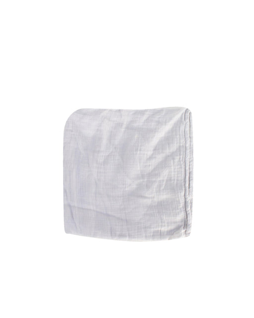 A Grey Swaddles from Aden & Anais in size O/S for neutral. (Front View)