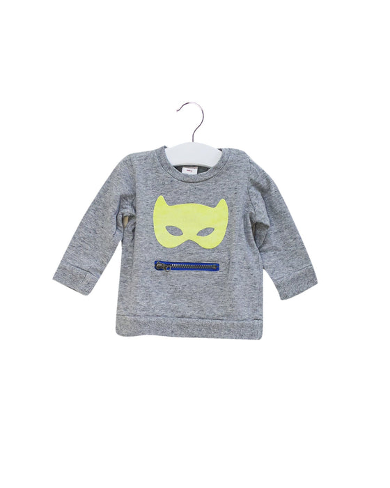 A Grey Crewneck Sweatshirts from Seed in size 6-12M for boy. (Front View)