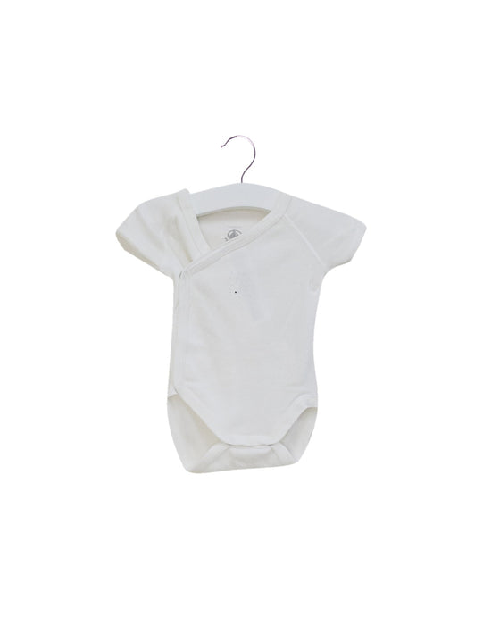 A Ivory Short Sleeve Bodysuits from Petit Bateau in size 0-3M for girl. (Front View)