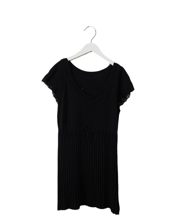 A Black Short Sleeve Dresses from Comme Ca Du Mode in size 8Y for girl. (Front View)