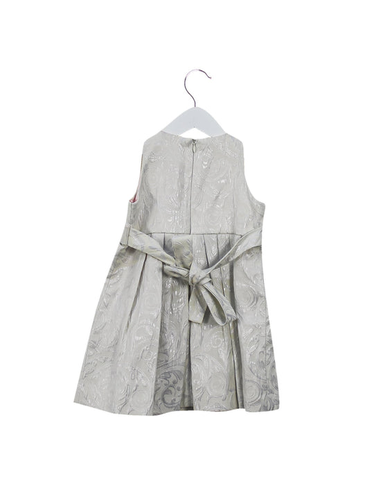 A Ivory Sleeveless Dresses from Helena in size 3T for girl. (Back View)