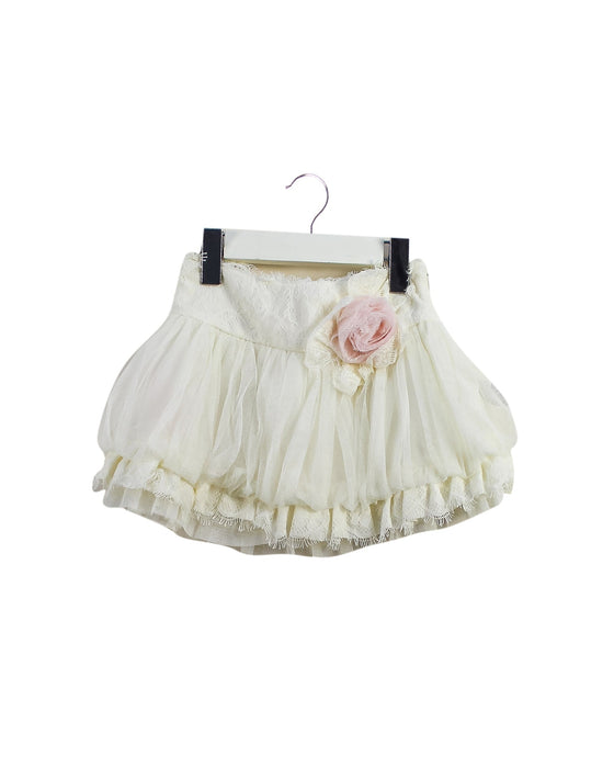 A Ivory Short Skirts from Nicholas & Bears in size 2T for girl. (Front View)