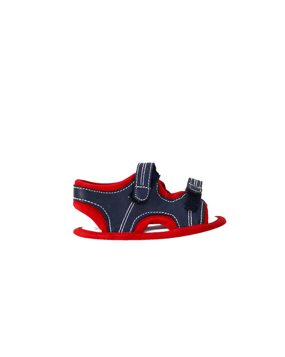 A Navy Sandals from Chicco in size 12-18M for girl. (Back View)