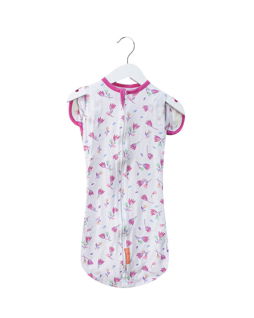 A Pink Swaddles from Summer Infant in size 3-6M for girl. (Front View)