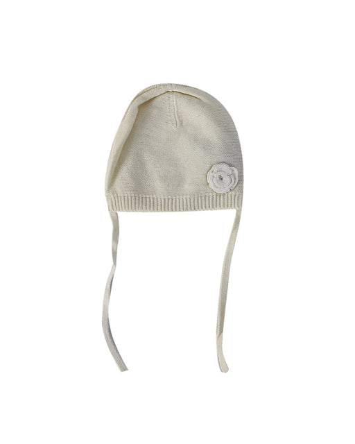 A Ivory Winter Hats from Oscar et Valentine in size 6-12M for girl. (Front View)