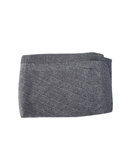 A Grey Blankets from Oscar et Valentine in size Newborn for neutral. (Front View)